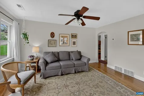 228 River Road Waynesboro VA 22980