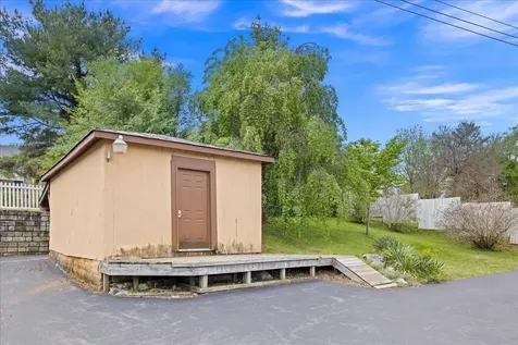 204 Hampton Street W Staunton VA 24401