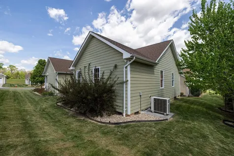 1017 Sun Poppy Court Woodstock VA 22664