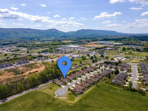 1017 Sun Poppy Court Woodstock VA 22664