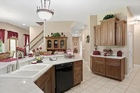 524 Mcdaniel Lane S Shenandoah VA 22849