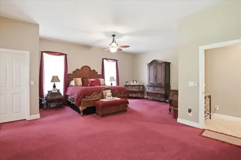 524 Mcdaniel Lane S Shenandoah VA 22849