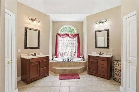 524 Mcdaniel Lane S Shenandoah VA 22849