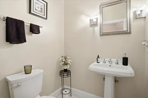 524 Mcdaniel Lane S Shenandoah VA 22849