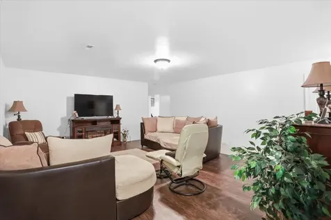 524 Mcdaniel Lane S Shenandoah VA 22849