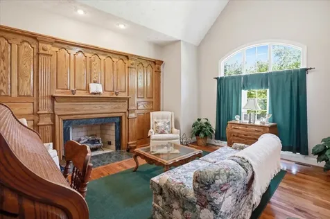 524 Mcdaniel Lane S Shenandoah VA 22849