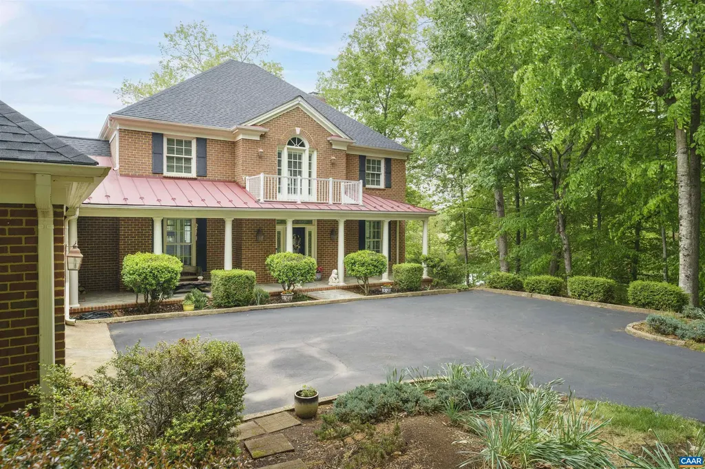 1631 Gatewick Place Keswick VA 22947