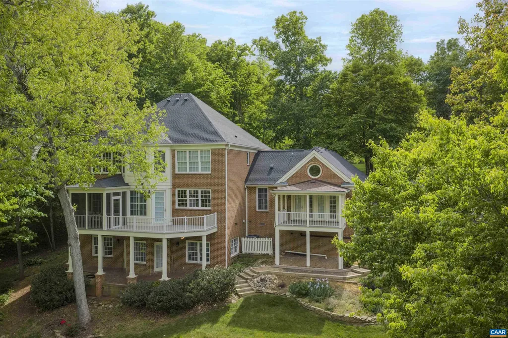 1631 Gatewick Place Keswick VA 22947