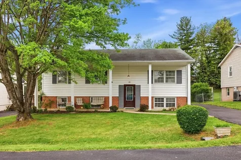 44 Roller Avenue Mount Sidney VA 24467