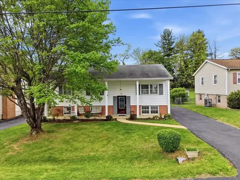 44 Roller Avenue Mount Sidney VA 24467
