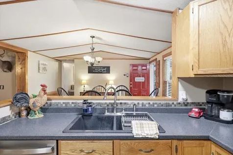 406 Trayfoot Road Grottoes VA 24441