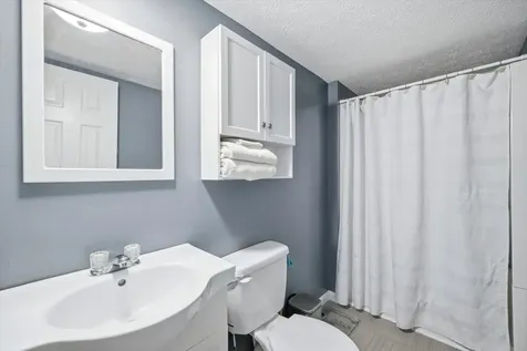 406 Trayfoot Road Grottoes VA 24441