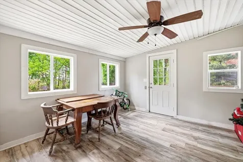 406 Trayfoot Road Grottoes VA 24441