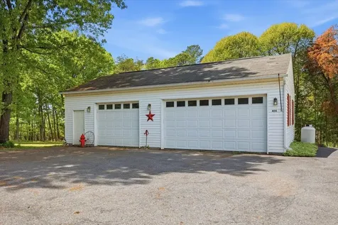 406 Trayfoot Road Grottoes VA 24441