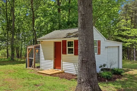 406 Trayfoot Road Grottoes VA 24441