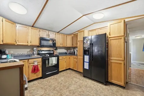 406 Trayfoot Road Grottoes VA 24441