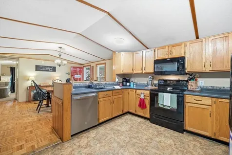 406 Trayfoot Road Grottoes VA 24441