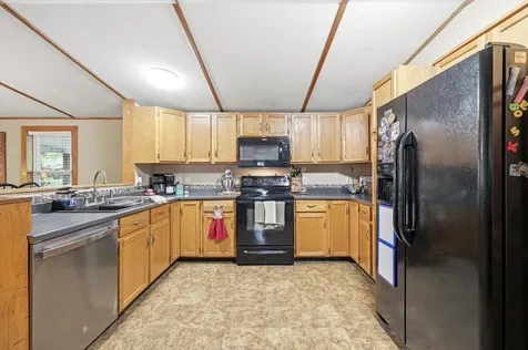 406 Trayfoot Road Grottoes VA 24441
