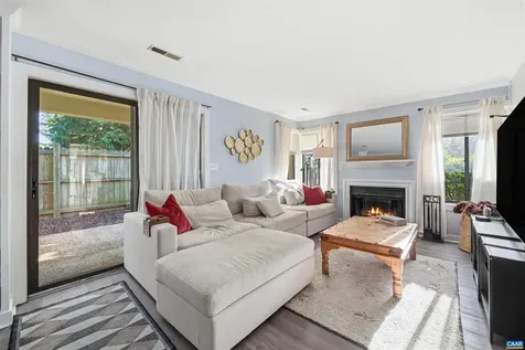 1241 Chatham Ridge Charlottesville VA 22901