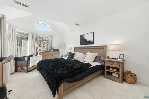 1241 Chatham Ridge Charlottesville VA 22901