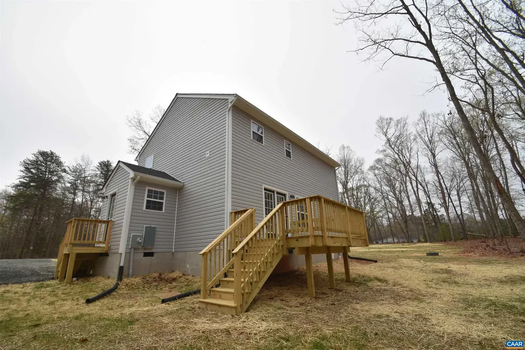 3 Cheyenne Court Palmyra VA 22963