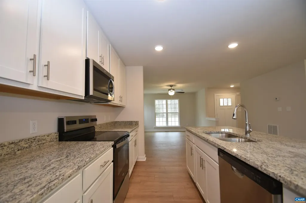 3 Cheyenne Court Palmyra VA 22963