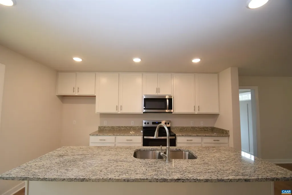3 Cheyenne Court Palmyra VA 22963