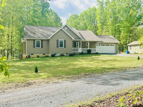 24 Hokie Lane Stuarts Draft VA 24477