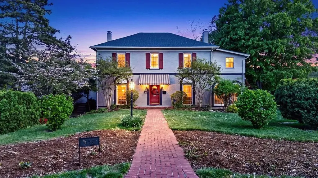 552 Chestnut Avenue Waynesboro VA 22980