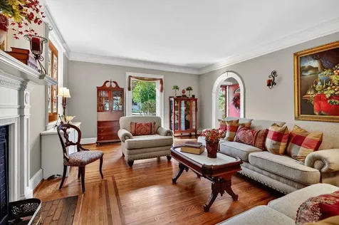 552 Chestnut Avenue Waynesboro VA 22980