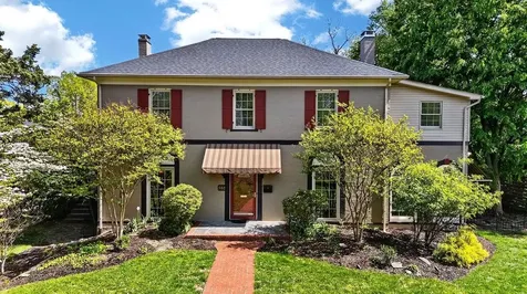 552 Chestnut Avenue Waynesboro VA 22980