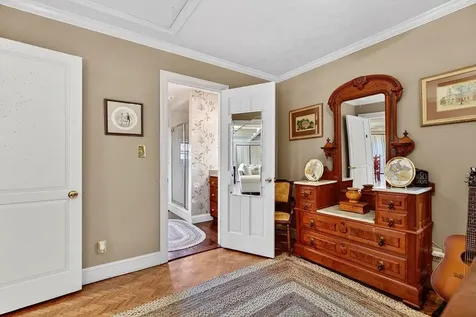 552 Chestnut Avenue Waynesboro VA 22980