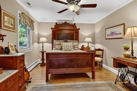 552 Chestnut Avenue Waynesboro VA 22980