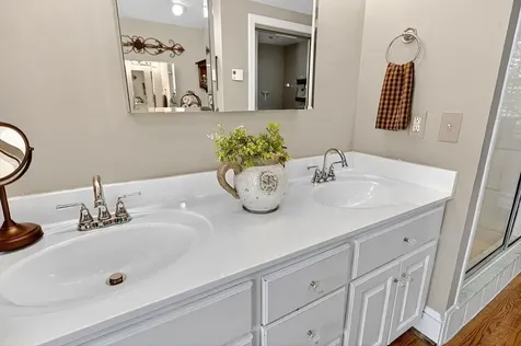 552 Chestnut Avenue Waynesboro VA 22980