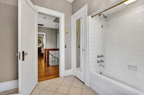 552 Chestnut Avenue Waynesboro VA 22980