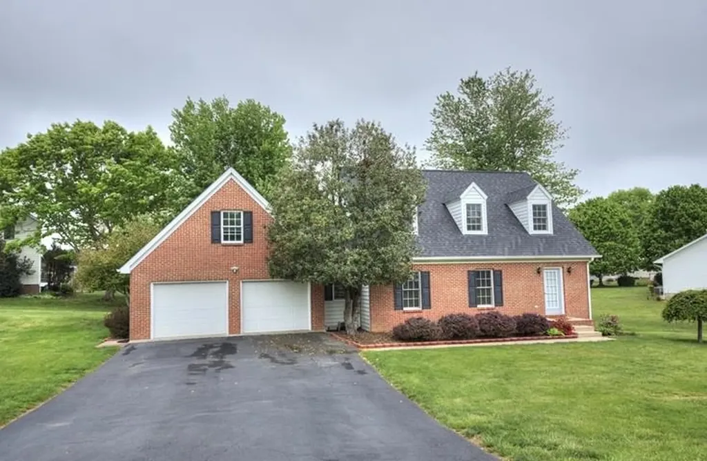 152 Nottingham Lane Waynesboro VA 22980