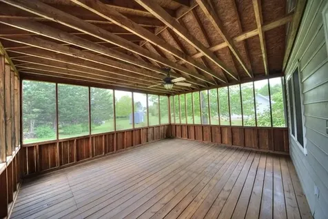 152 Nottingham Lane Waynesboro VA 22980