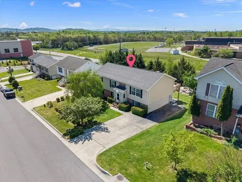 1291 Stonechris Drive Harrisonburg VA 22802