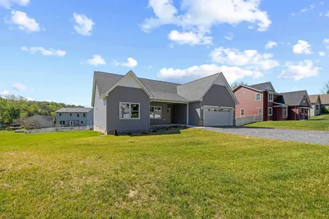 1960 Saw Mill Court E Mcgaheysville VA 22840