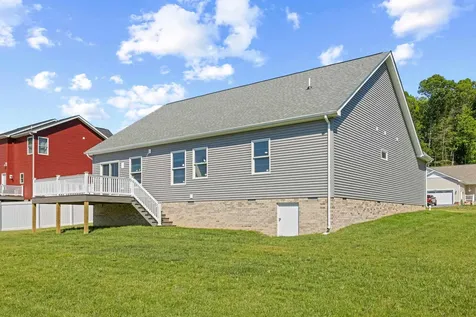 1960 Saw Mill Court E Mcgaheysville VA 22840