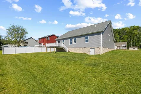 1960 Saw Mill Court E Mcgaheysville VA 22840