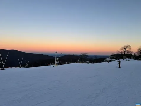 1717 High Ridge Condos Wintergreen Resort VA 22967