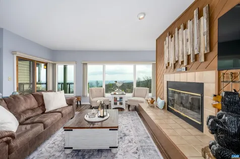 1717 High Ridge Condos Wintergreen Resort VA 22967
