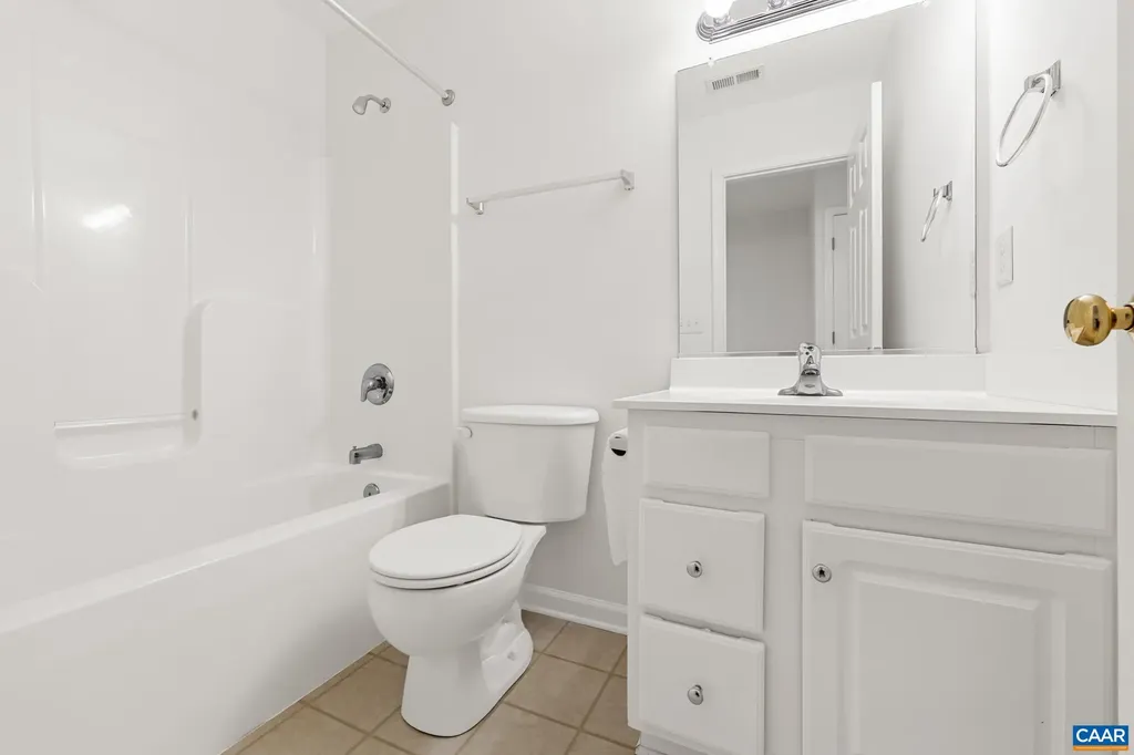 108 Melbourne Park Charlottesville VA 22901