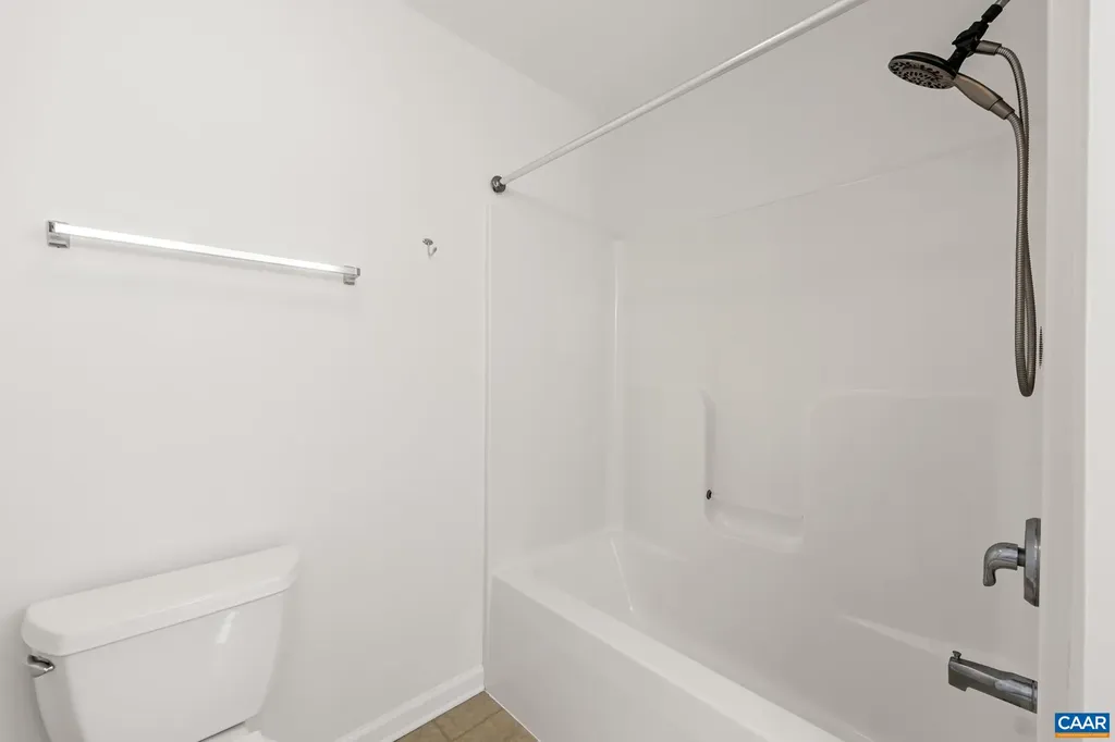 108 Melbourne Park Charlottesville VA 22901