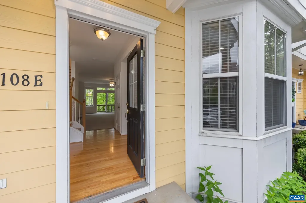 108 Melbourne Park Charlottesville VA 22901