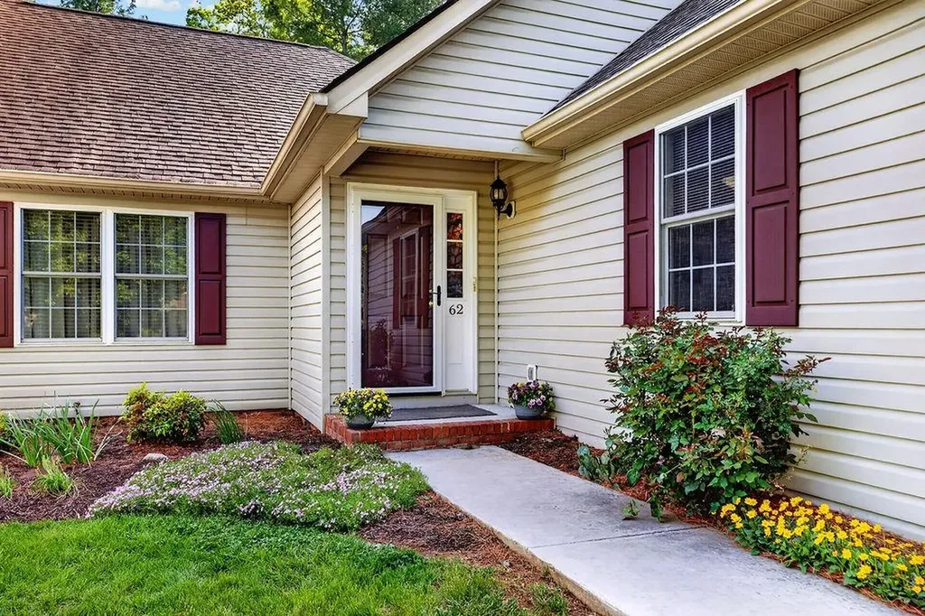 62 Ashleigh Drive Waynesboro VA 22980