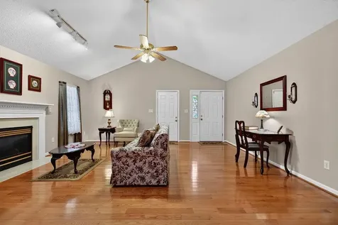 62 Ashleigh Drive Waynesboro VA 22980