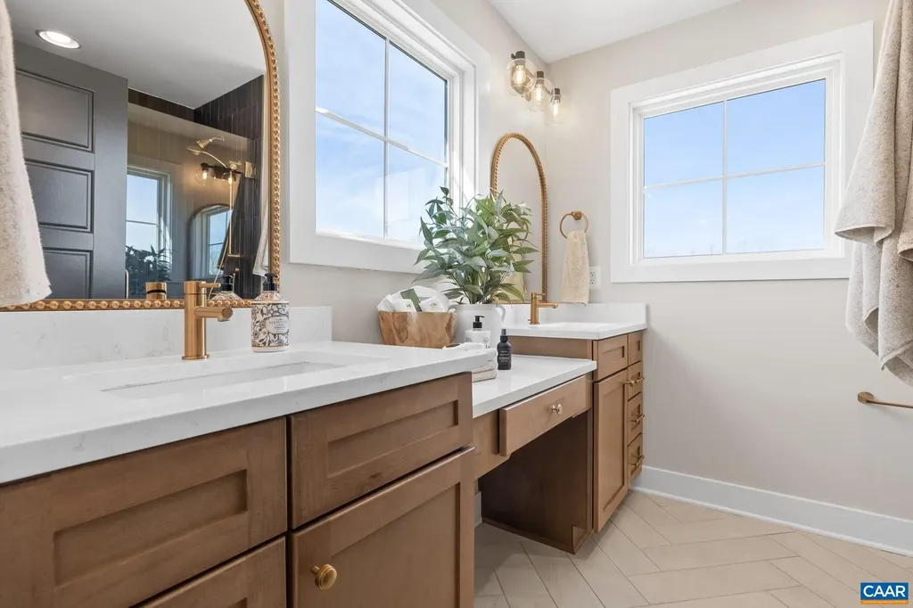 48B Miranda Crossing Charlottesville VA 22901