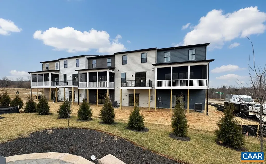 48B Miranda Crossing Charlottesville VA 22901